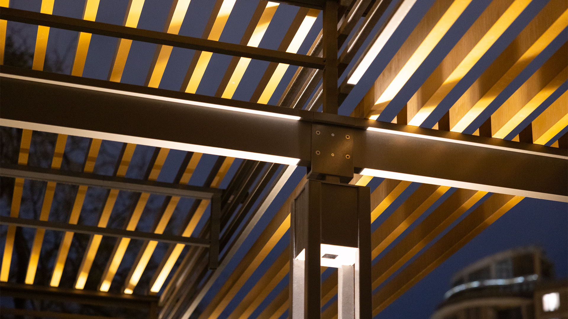 La Defense Slim · La Defense Collection - IDEA.AZ