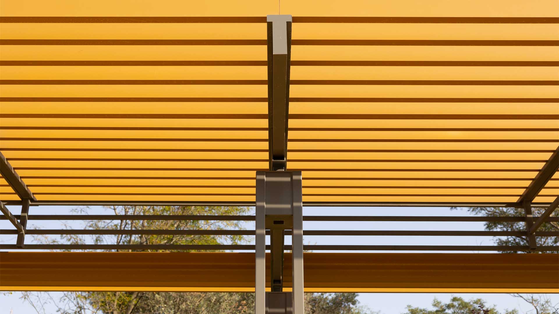 La Defense Slim · La Defense Collection - IDEA.AZ