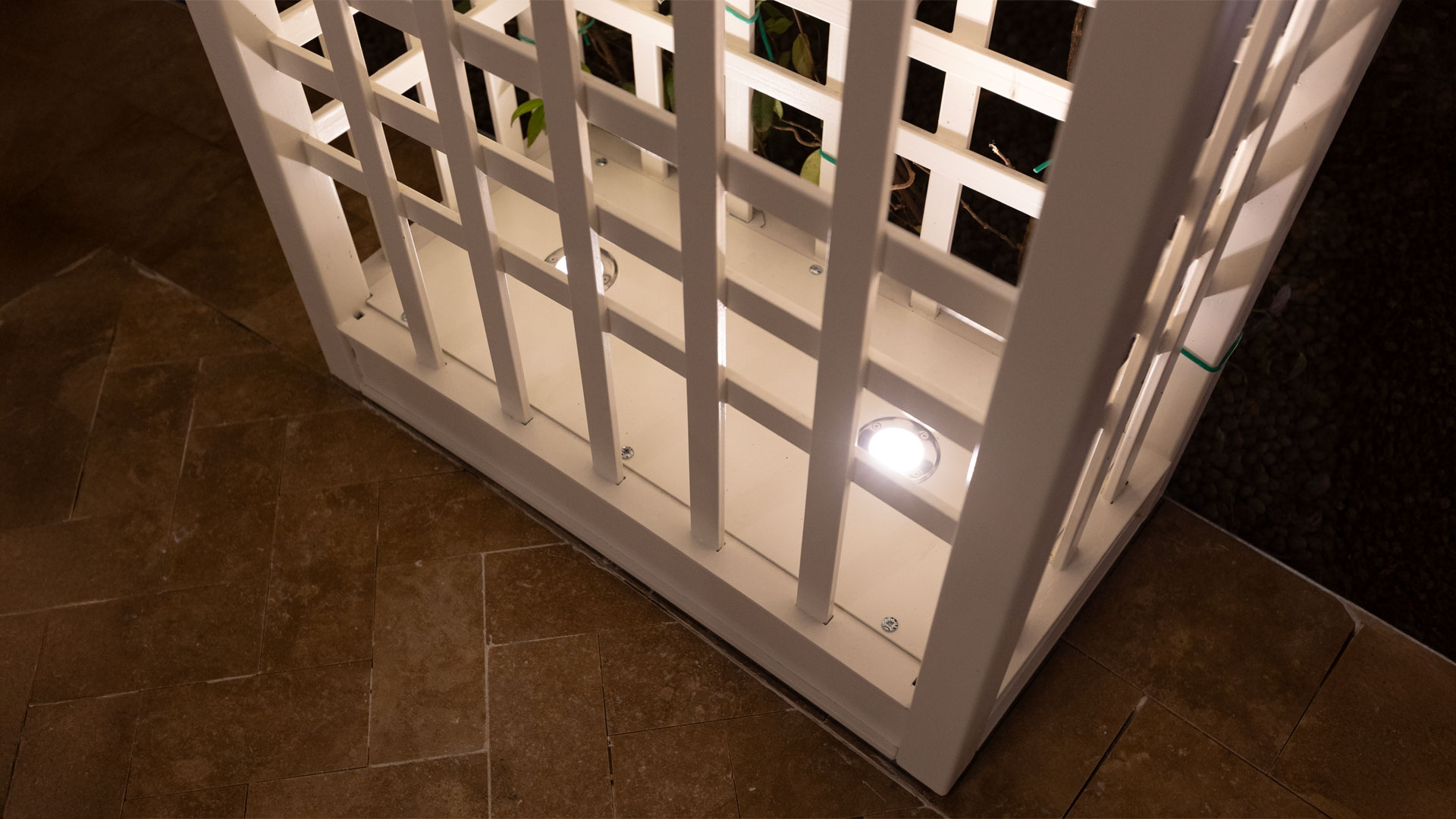 Poem House · Trabajos en metal - IDEA.AZ