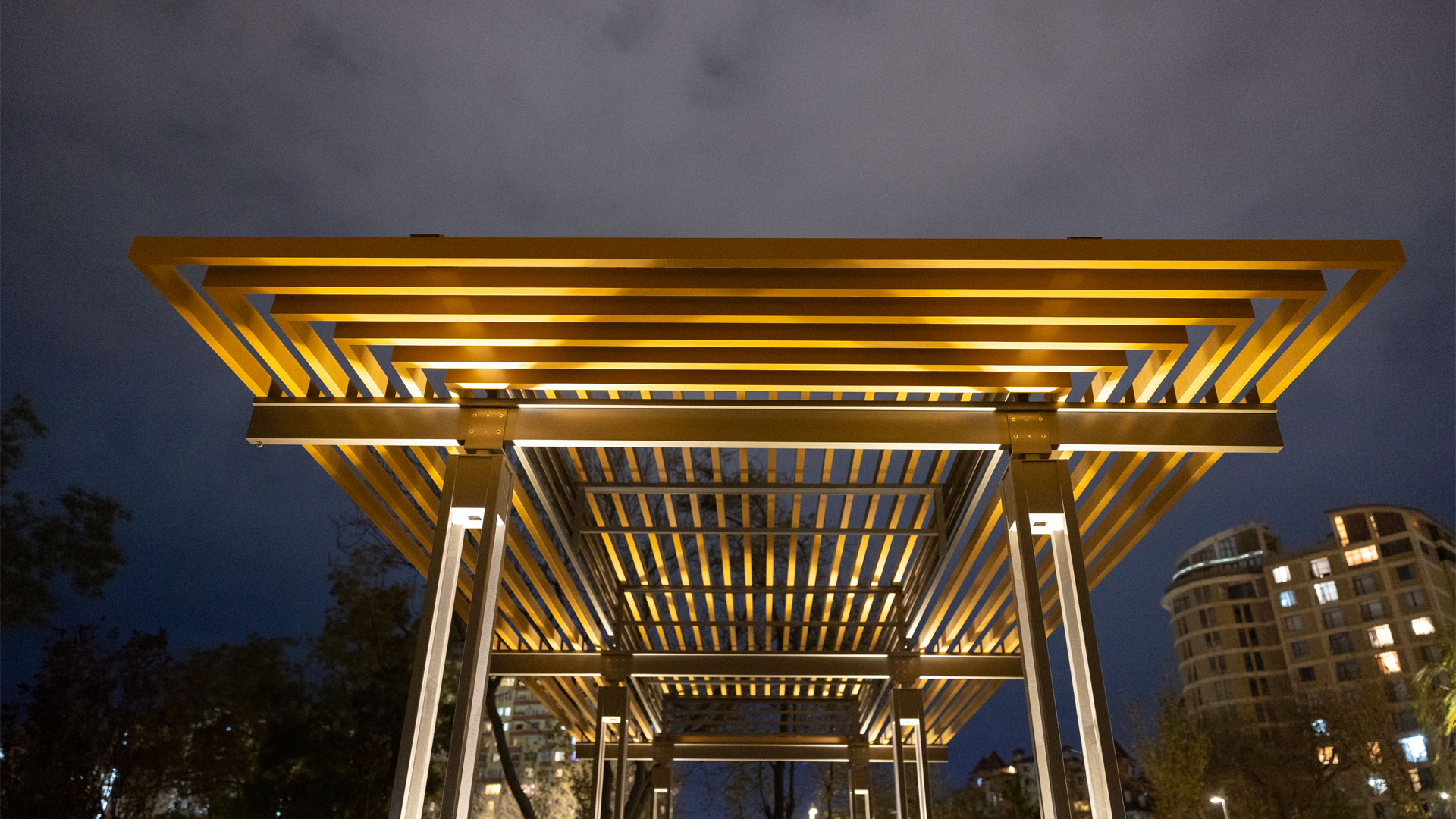 La Defense Slim · La Defense Collection - IDEA.AZ