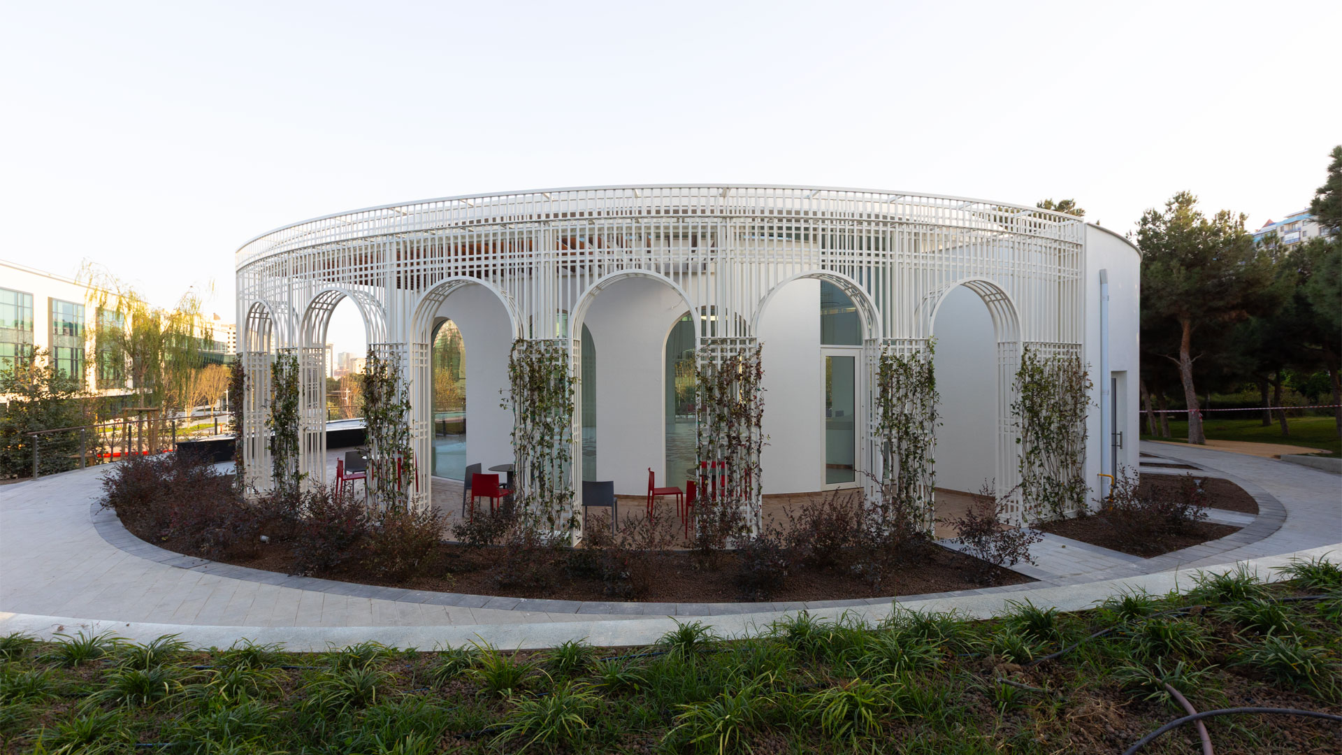 Poem House · Trabajos en metal - IDEA.AZ